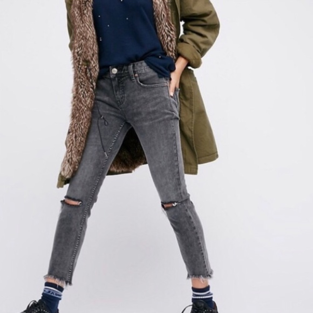 Free People Ripped Knee Distressed Ankle Jeans